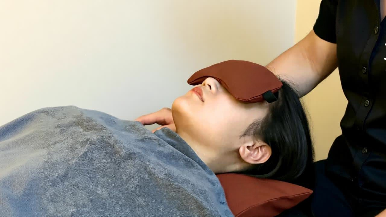 Massage Dưỡng Sinh Đá Nóng Thảo Dược 90p